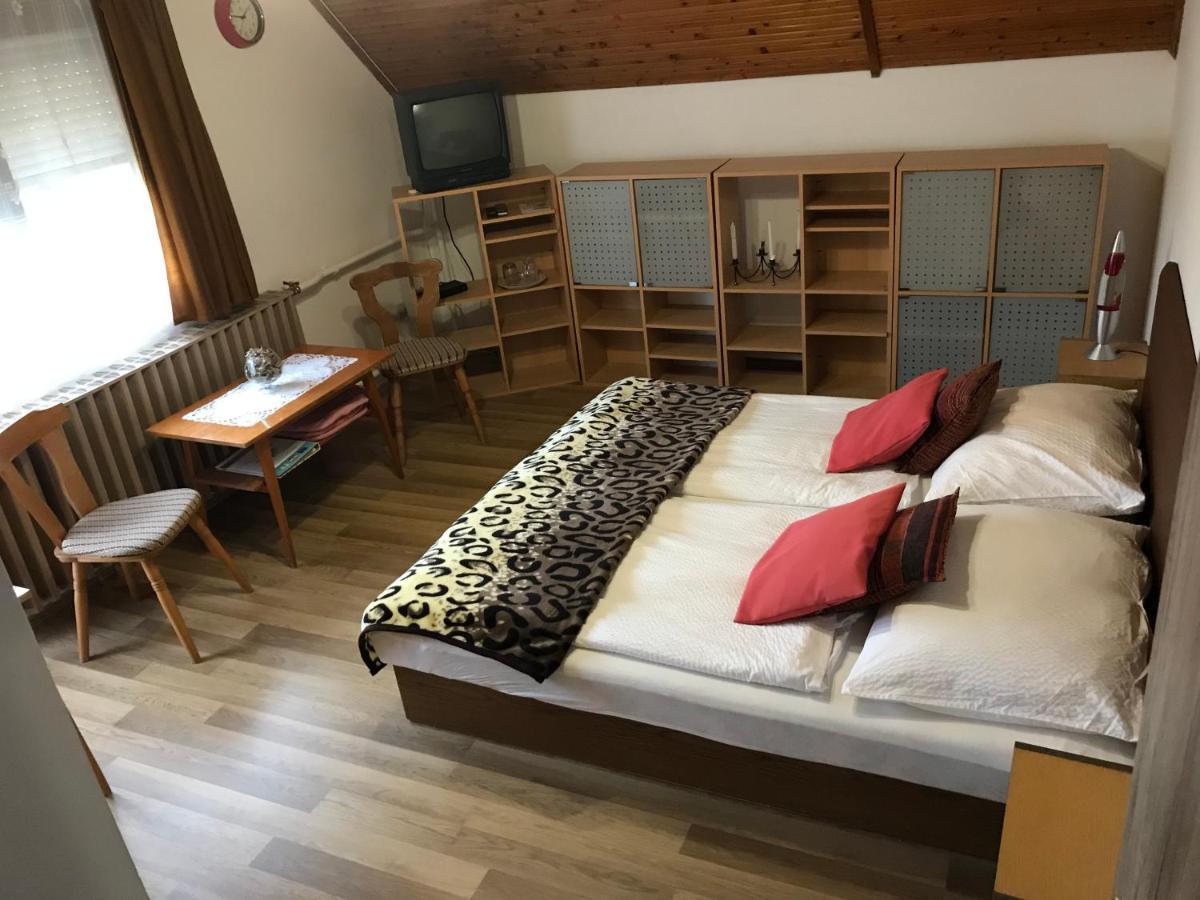 Apartman Berki Margit Hévíz Exterior foto